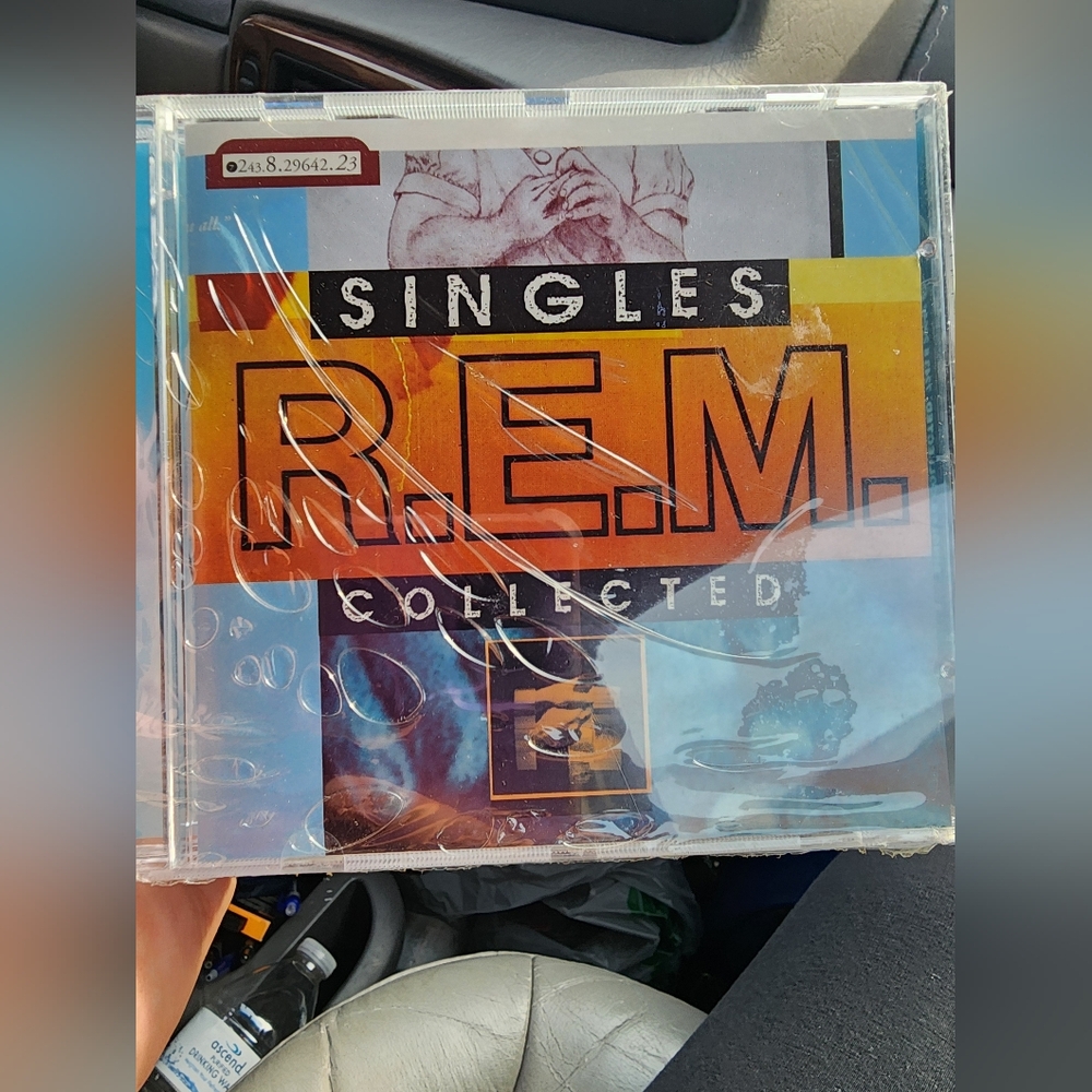 🎬 Singles Collected by R.E.M